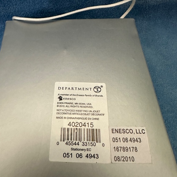 Dept.56 2010 Snow Babies ornament - Picture 2 of 3